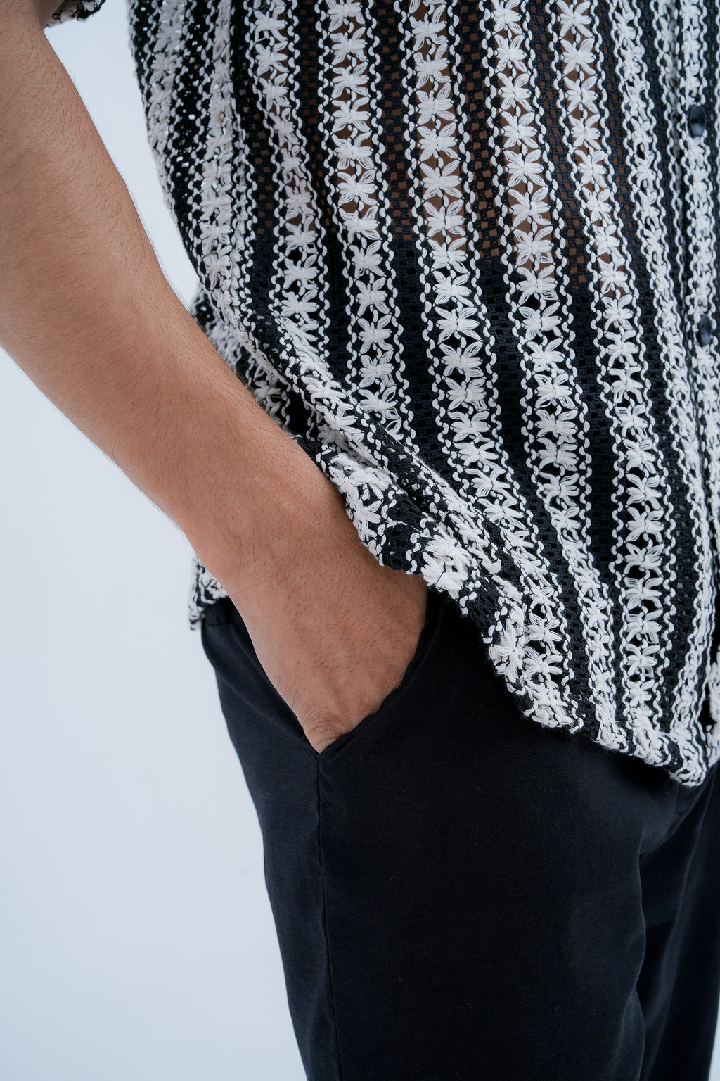 Snap Side Trousers in Black - hand pocket detail