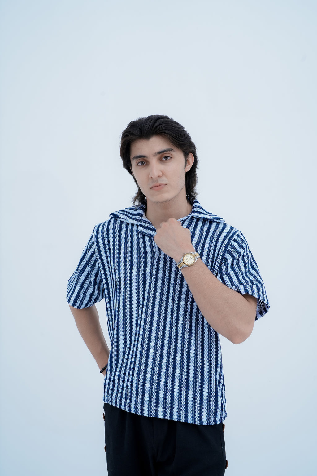 Tide Stripe Shirt - collar pose