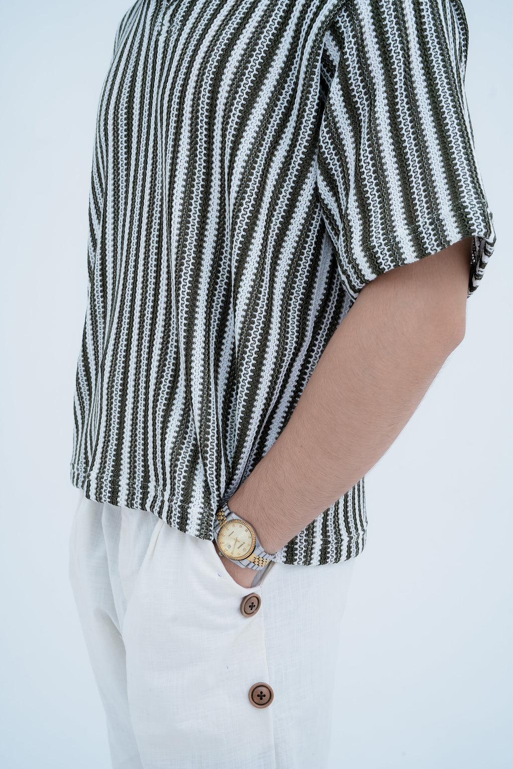 Snap Side Trousers in White - button detail