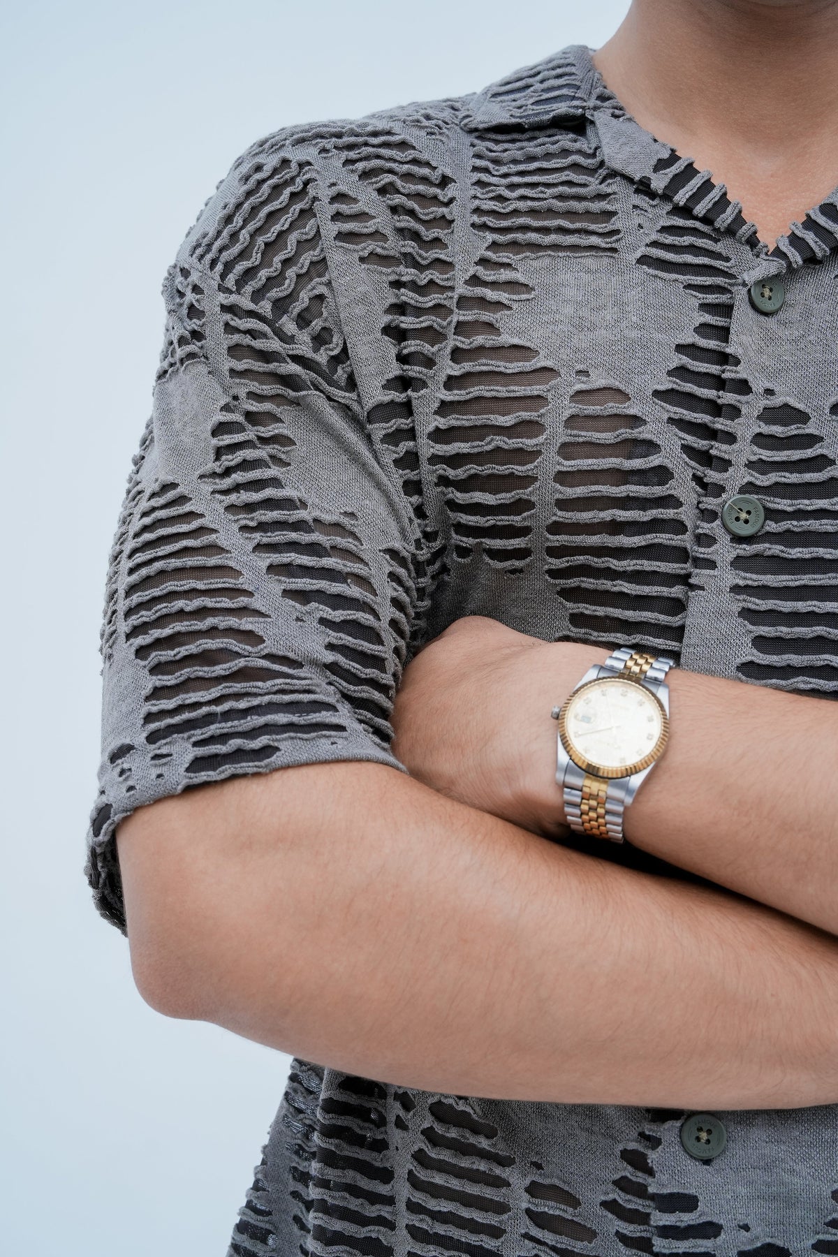 Fog Textured Shirt - sleeve texture detail